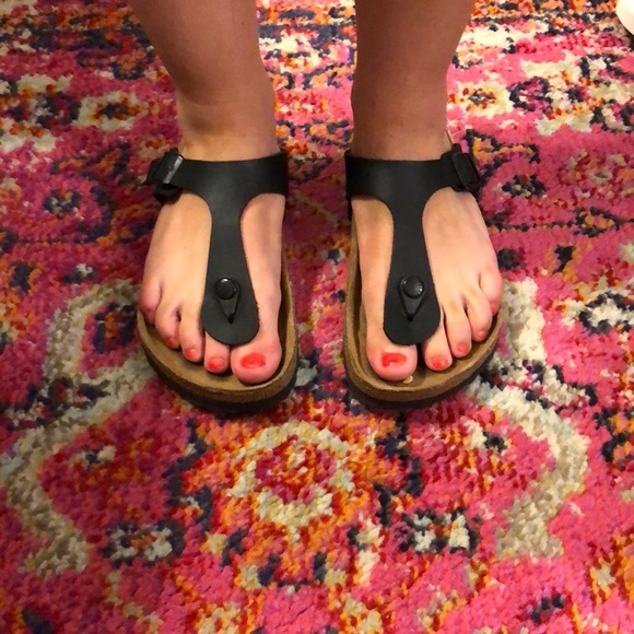 Birkenstock Shoes - Birkenstock’s Matte black sandal